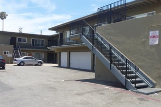 227 W Wilson Ave in Orange, CA - Building Photo - Building Photo