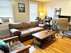 20 Bremen St, Unit 1 in Boston, MA - Building Photo - Building Photo