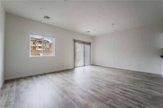 4133 Venus Falls Ave in North Las Vegas, NV - Building Photo - Building Photo