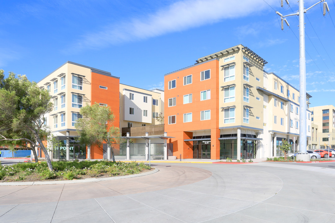 Alma Point at Foster Square in Foster City, CA - Foto de edificio