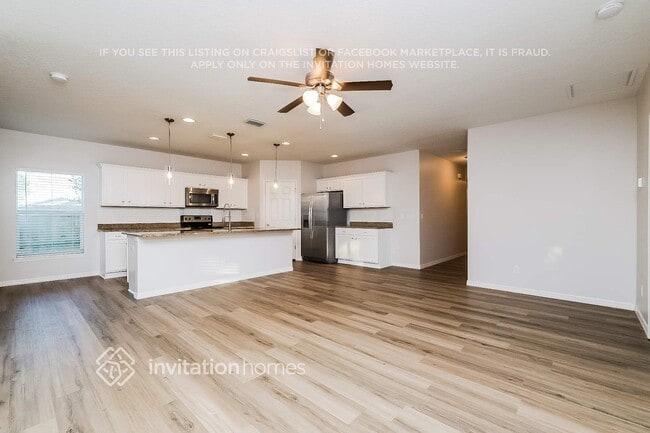 908 Coolwood Pl in Brandon, FL - Building Photo - Building Photo
