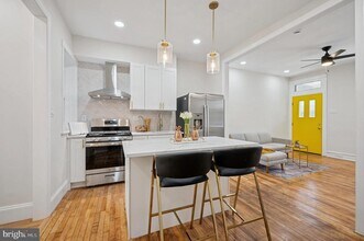 2919 Nicholas St in Philadelphia, PA - Building Photo - Building Photo