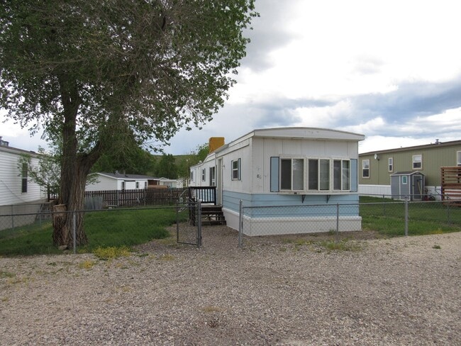 property at 86 Yucca Cir