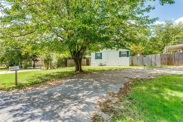property at 1720 Hilltop Ln