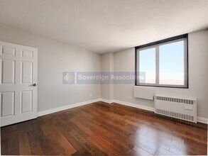 3333 Broadway in New York, NY - Building Photo - Building Photo