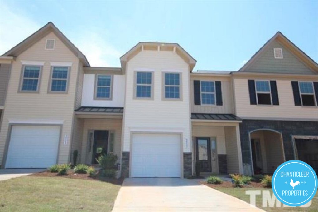 3721 Landshire View Lane in Raleigh, NC - Foto de edificio