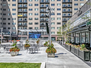 The Capitol District Apartments in Omaha, NE - Foto de edificio - Building Photo