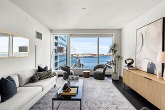 150 Seaport Blvd in Boston, MA - Building Photo - Building Photo