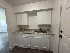 3608 Sammy Watkins Ave in Ft. Myers, FL - Building Photo - Building Photo