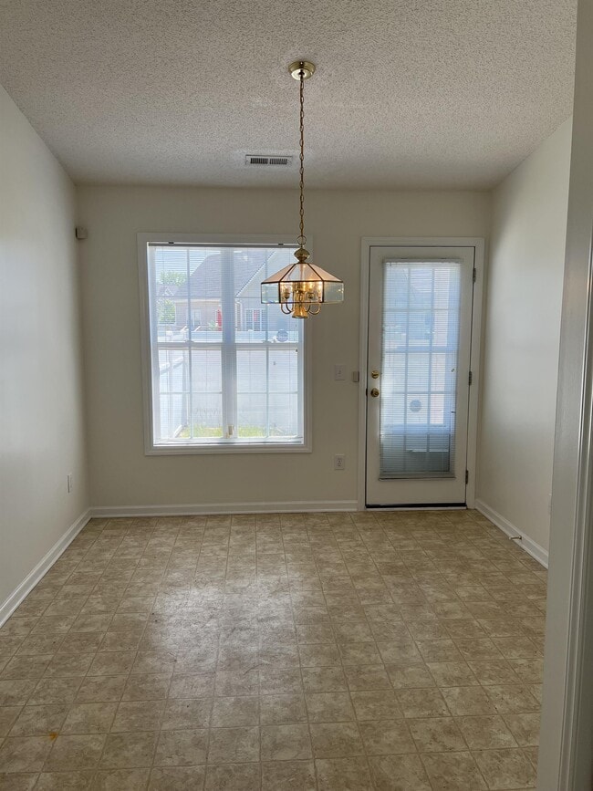 300 Jeremy Ln in Winterville, NC - Building Photo - Building Photo