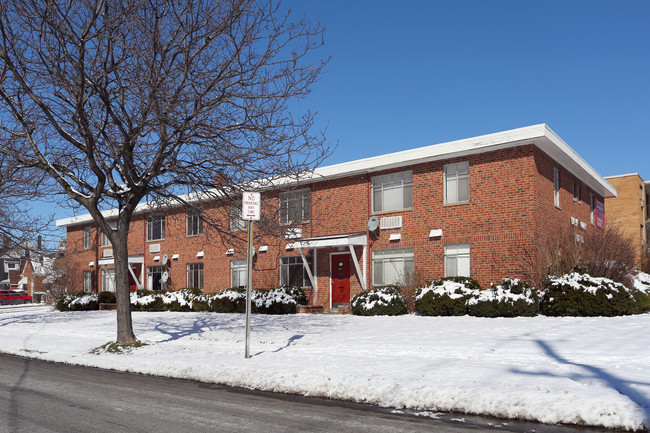 East Park Manor in Cleveland, OH - Building Photo - Building Photo