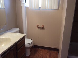 11 4th St E in Dickinson, ND - Building Photo - Building Photo