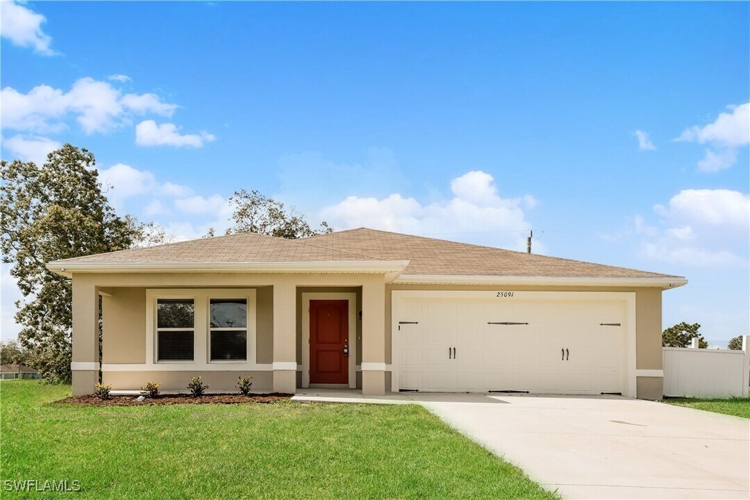 25091 Esmeralda Ct in Punta Gorda, FL - Building Photo