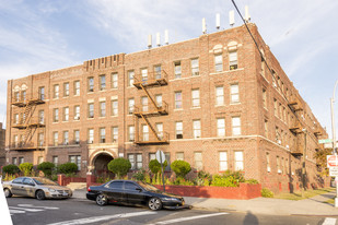 Elmhurst Gardens Apartments