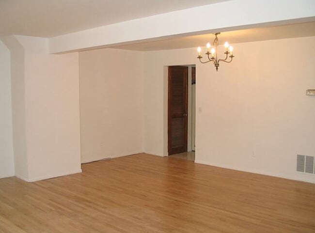 3405 Wellington Ct in Hillsborough, NJ - Building Photo - Building Photo