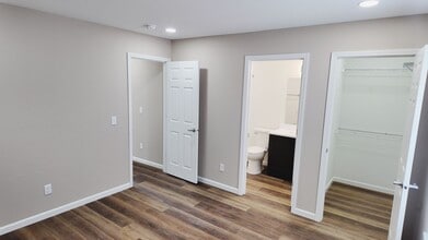 203 Victory Ln in Eldon, MO - Building Photo - Building Photo