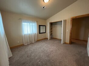 20163 Merriewood Ln in Bend, OR - Building Photo - Building Photo