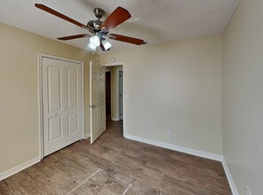 3651 SW Voyager St in Port St. Lucie, FL - Building Photo - Building Photo