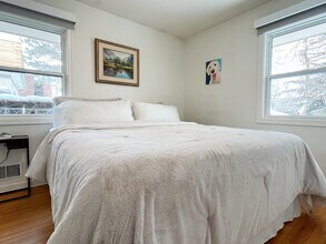 21 Sheridan Ave S, Unit 21 in Minneapolis, MN - Foto de edificio - Building Photo