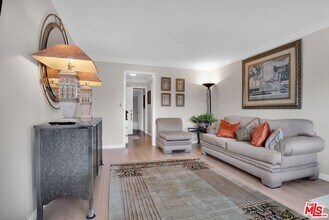2308 Schader Dr in Santa Monica, CA - Building Photo - Building Photo