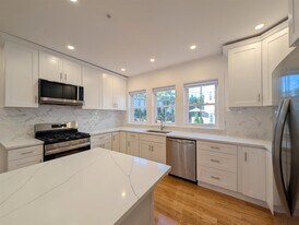 86 Orchard St, Unit 1 in Medford, MA - Building Photo