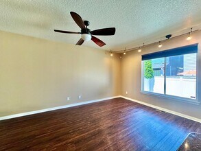 2401 NE 114th Ct in Vancouver, WA - Foto de edificio - Building Photo