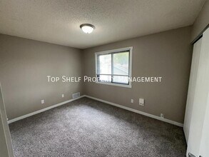 4209 E Ovid Ave in Des Moines, IA - Building Photo - Building Photo