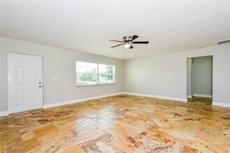 1326 SW 10th Pl in Cape Coral, FL - Building Photo - Building Photo