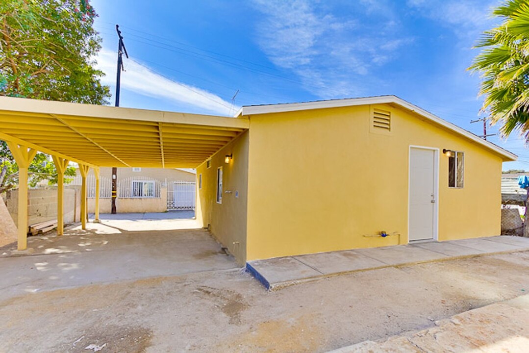 3805.5 Acacia St in San Diego, CA - Foto de edificio
