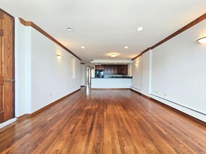 1356 N Dearborn St, Unit 1344-17 in Chicago, IL - Building Photo - Building Photo