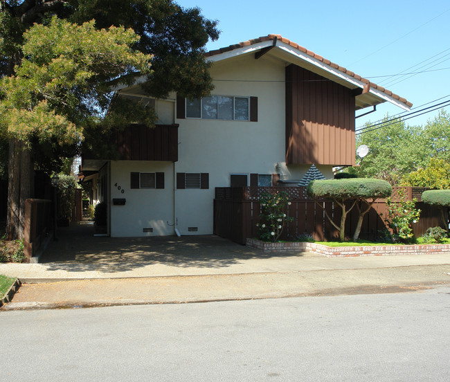 400 Lassen St in Los Altos, CA - Building Photo - Building Photo