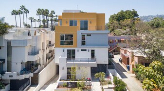 1155 N Fuller Ave, Unit Ph1 in West Hollywood, CA - Building Photo