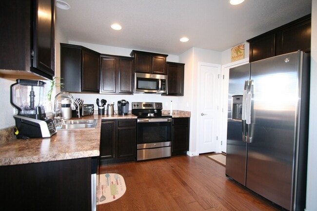 10632 Outfit Dr in Colorado Springs, CO - Building Photo - Building Photo