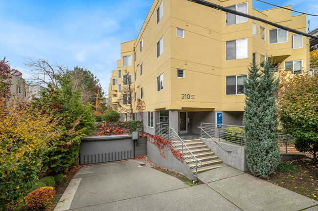 Lake Union Terrace Apartments in Seattle, WA - Foto de edificio - Building Photo