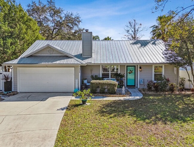 property at 96038 Maple Ct