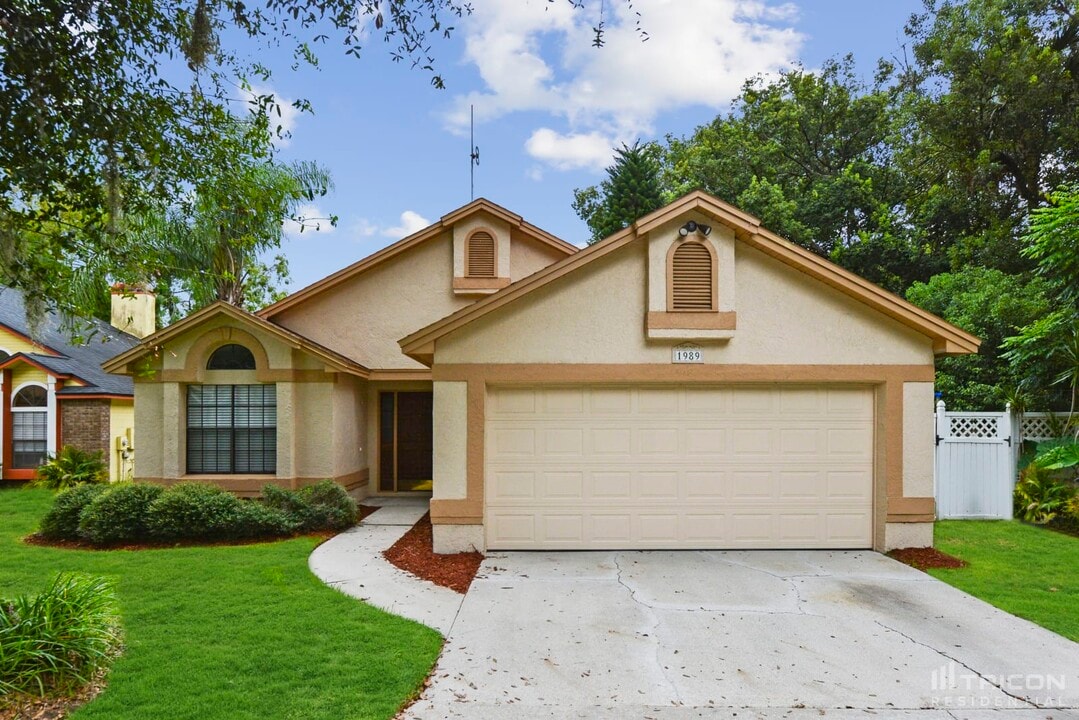 1989 Piedmont Park Blvd in Apopka, FL - Building Photo