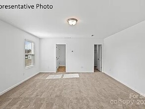 10003 Travis Floyd Ln in Charlotte, NC - Building Photo - Building Photo
