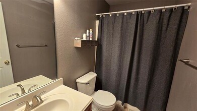 9649 Olivia Dr in Fort Worth, TX - Building Photo - Building Photo