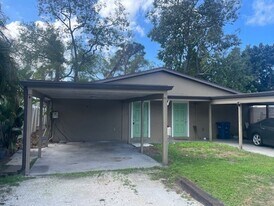 1856 Debbie St in Sarasota, FL - Building Photo