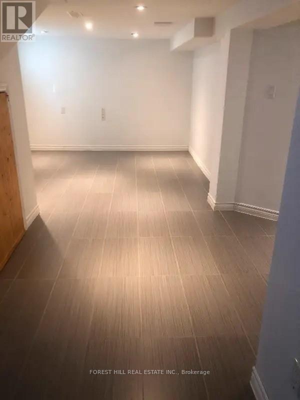 76 Wexford Ave S in Hamilton, ON - Building Photo - Building Photo