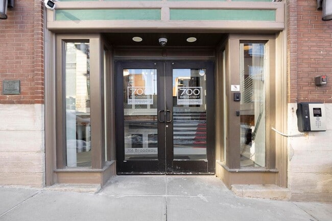706 Broadway Blvd in Kansas City, MO - Building Photo - Building Photo