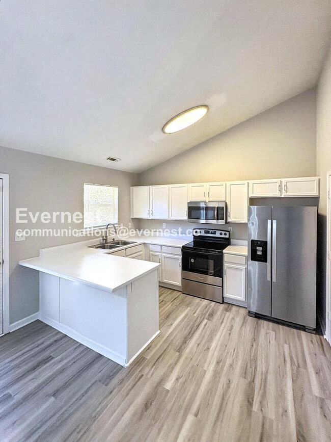 7011 Regency Ln in Mcdonough, GA - Building Photo - Building Photo