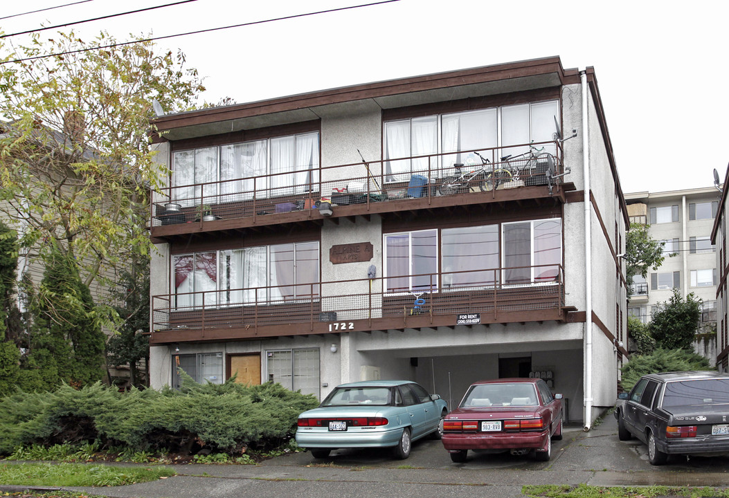 ALPINE A in Seattle, WA - Foto de edificio