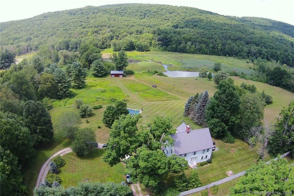 128 Litchfield Turnpike in Washington, CT - Foto de edificio