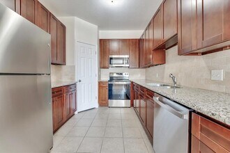 10102 Neuens Rd in Houston, TX - Building Photo - Building Photo