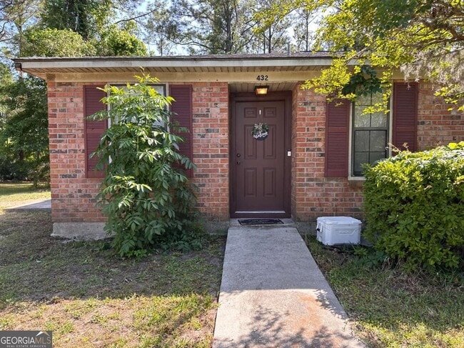 432 Admiral's Walk Dr