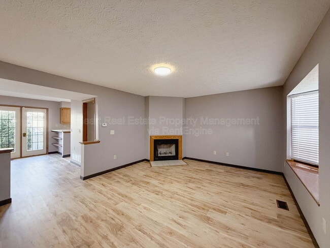 1361 Eastwick Way in Pickerington, OH - Building Photo - Building Photo