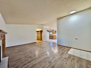 8820 N Edison St in Portland, OR - Building Photo - Building Photo