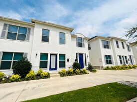 2705 McCart Ave in Fort Worth, TX - Building Photo