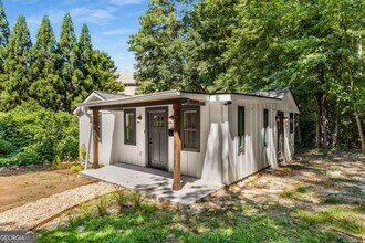 30 Pine Ridge Rd SE in Smyrna, GA - Building Photo - Building Photo